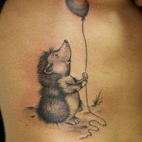 Tatouage de hérisson avec ballon